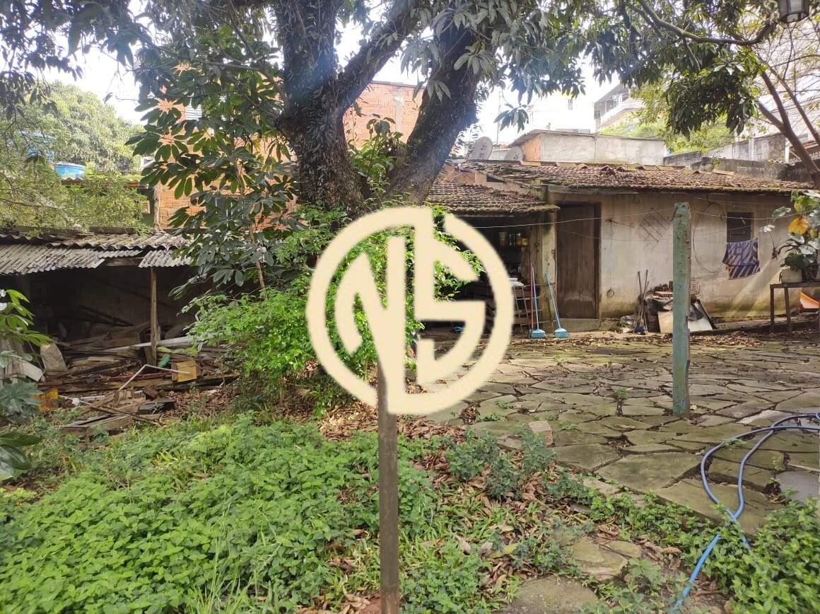 Sobrado à venda no Jardim Avenida: 