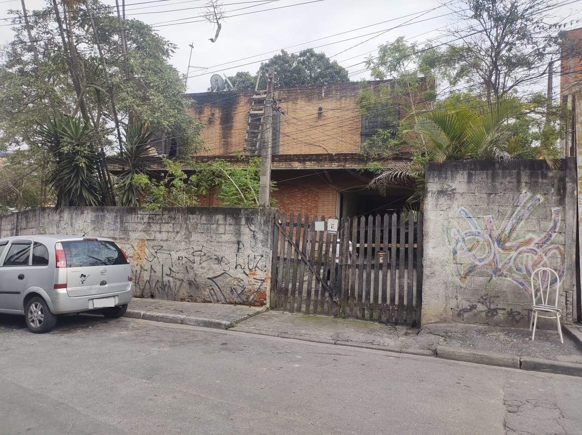 Sobrado à venda no Jardim Avenida: 