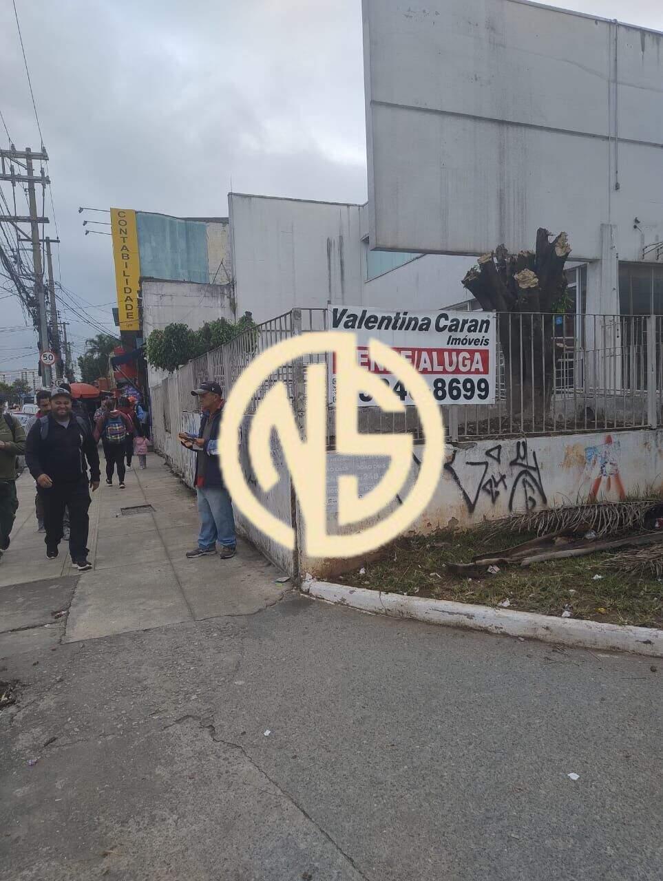 Pavilhão/Galpão à venda no Socorro: 