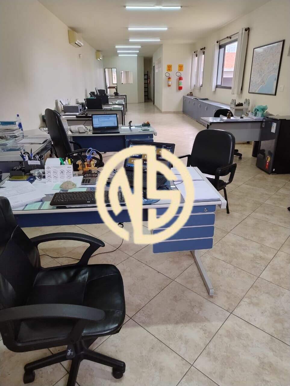 Prédio à venda no Vila Cruzeiro: 