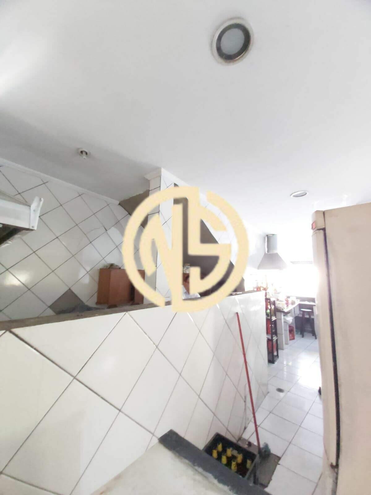 Salão comercial para aluguel no Santo Amaro: 