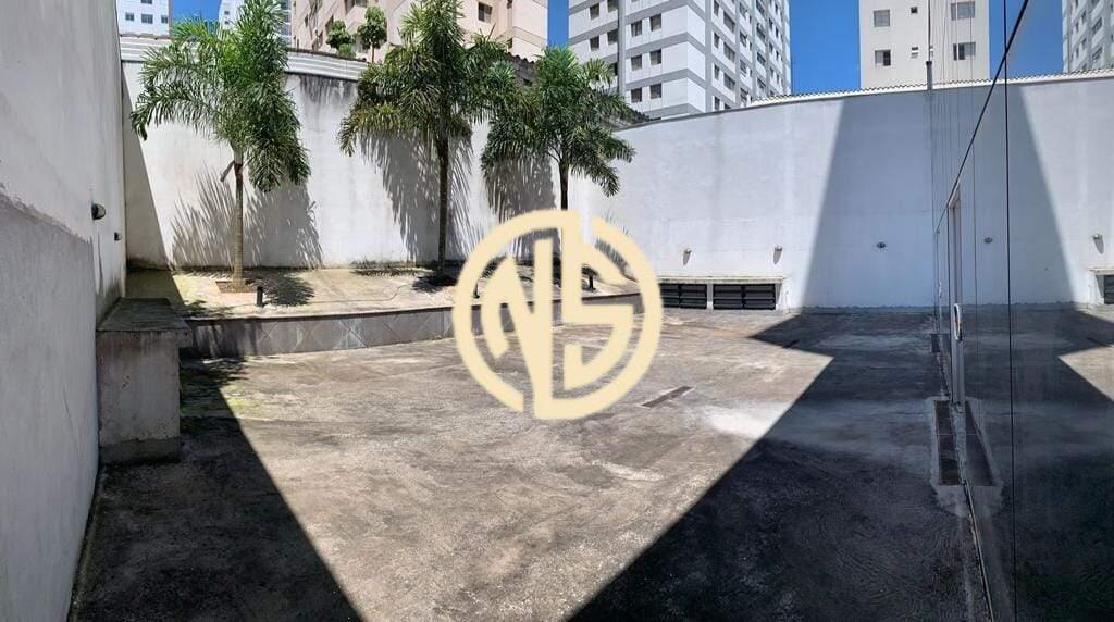 Prédio à venda no Vila Isa: 