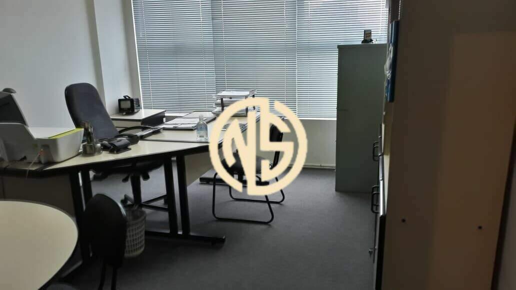 Sala à venda no Santo Amaro: 