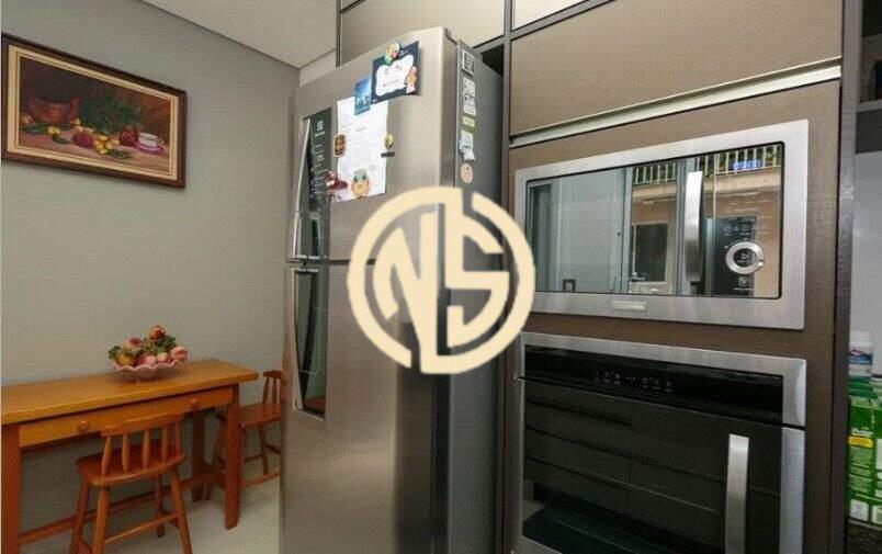 Sobrado à venda no Jardim Internacional: 