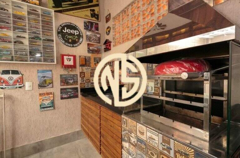 Sobrado à venda no Jardim Internacional: 