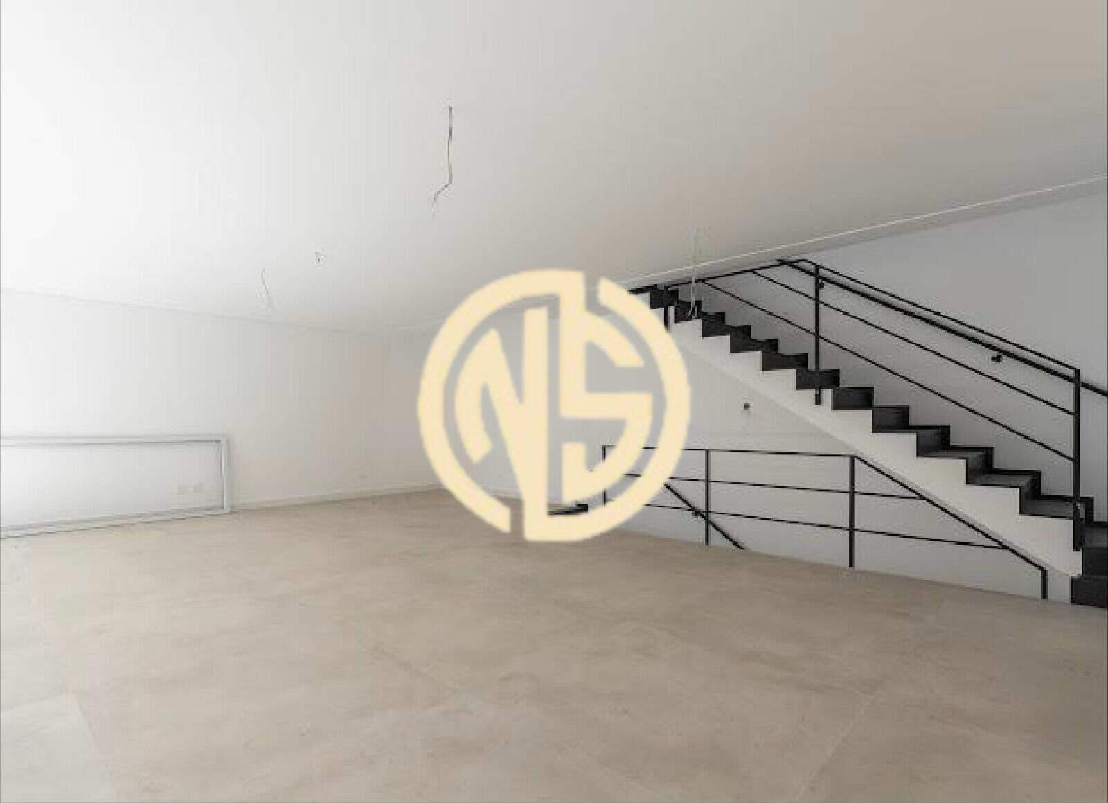 Sobrado à venda no Jardim Cordeiro: 