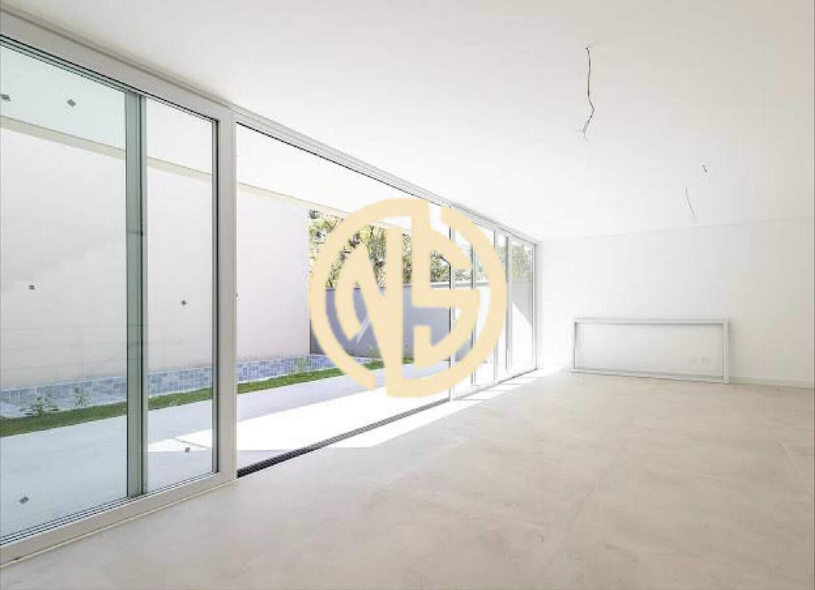 Sobrado à venda no Jardim Cordeiro: 