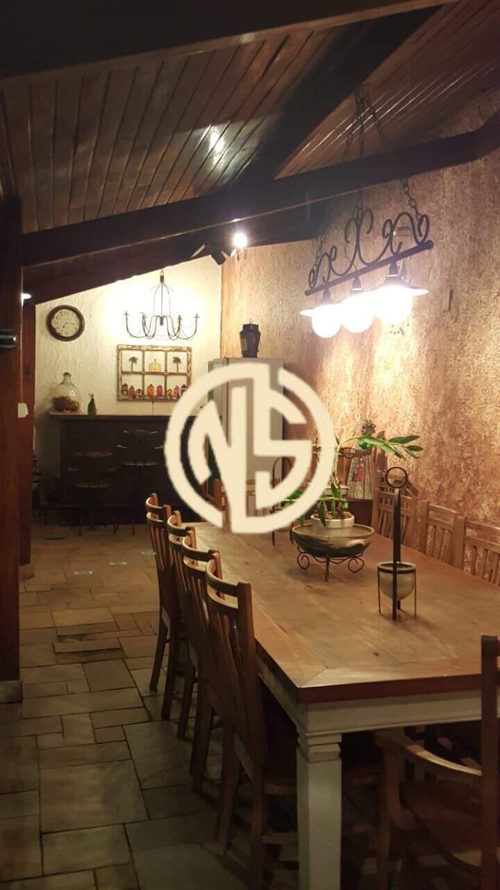 Sobrado à venda no Parque Alves de Lima: 