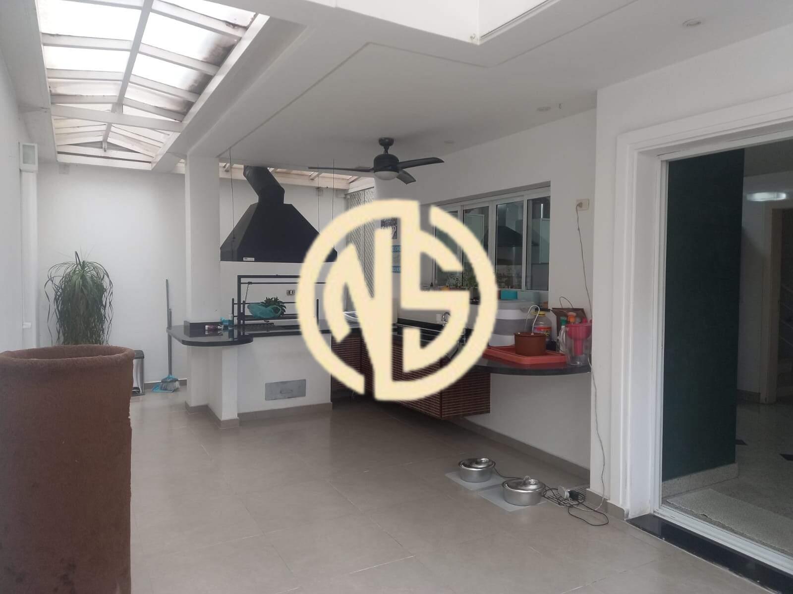 Casa à venda no Granja Julieta: 