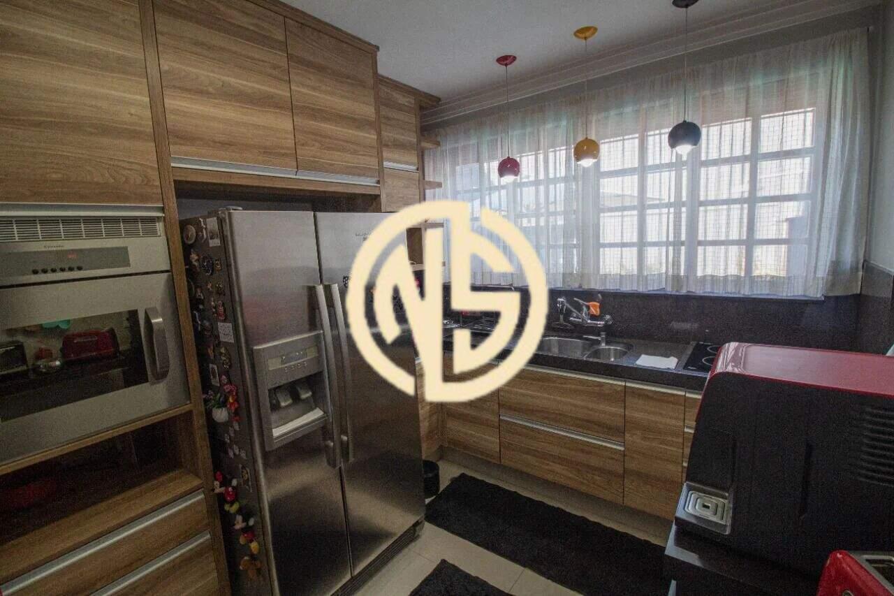 Sobrado para aluguel no Várzea de Baixo: 