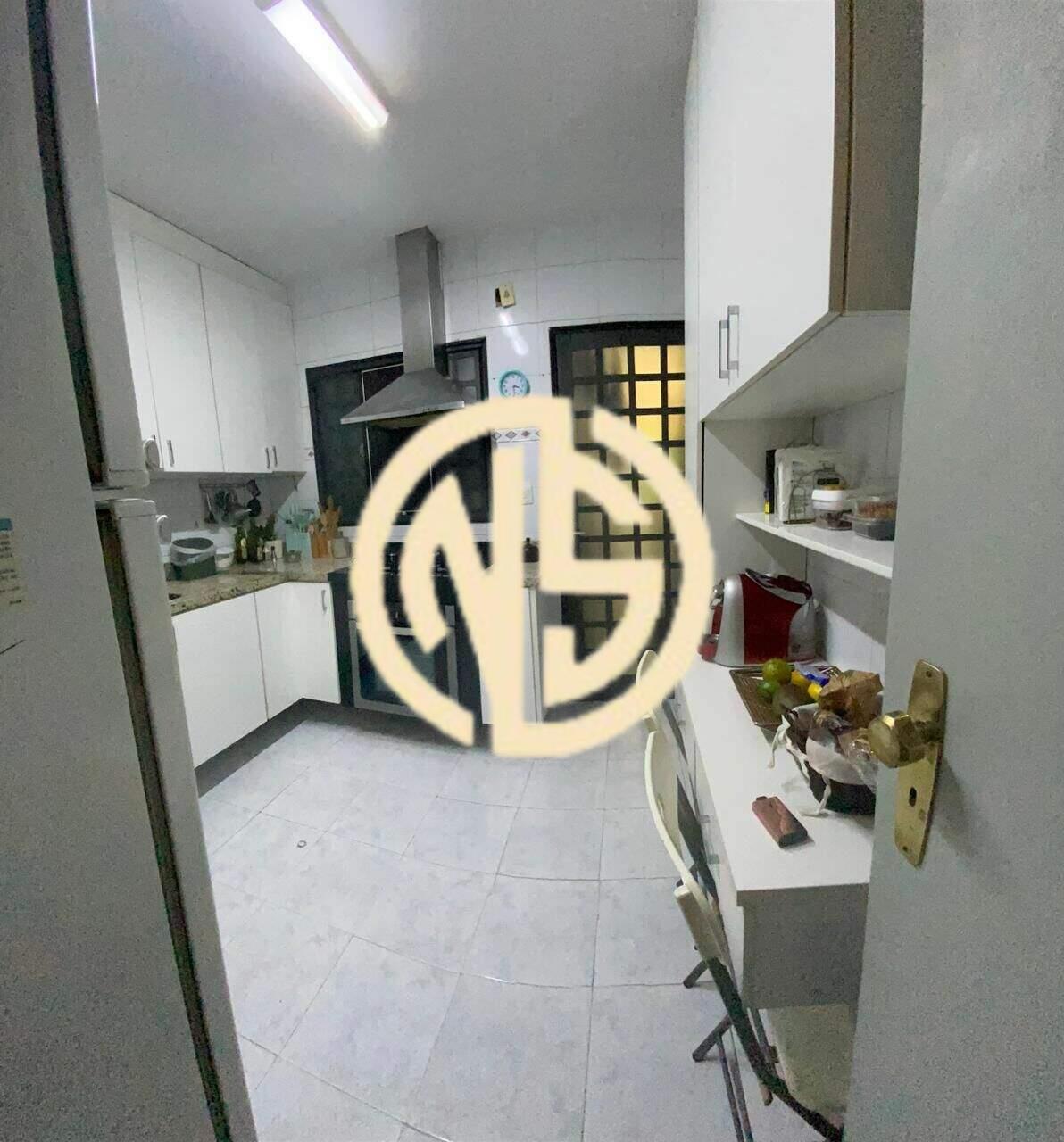 Sobrado à venda no Chácara Japonesa: 