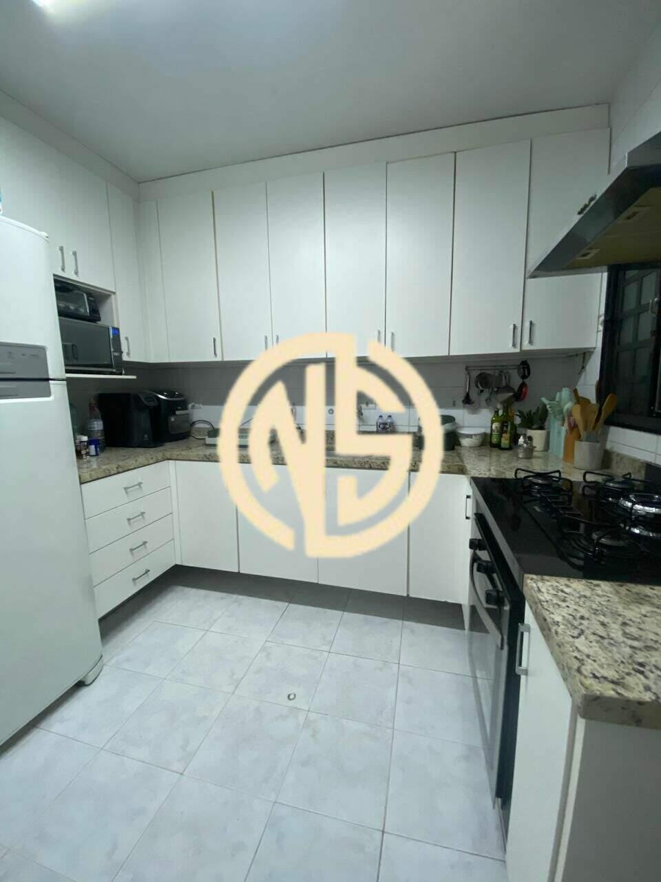 Sobrado à venda no Chácara Japonesa: 