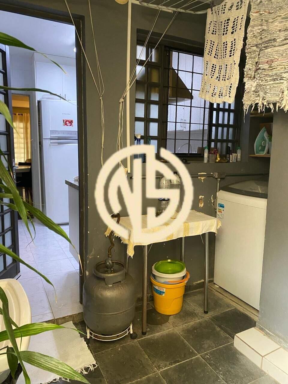 Sobrado à venda no Chácara Japonesa: 