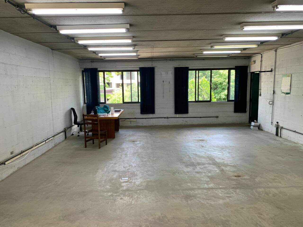 Pavilhão/Galpão à venda no Várzea de Baixo: 