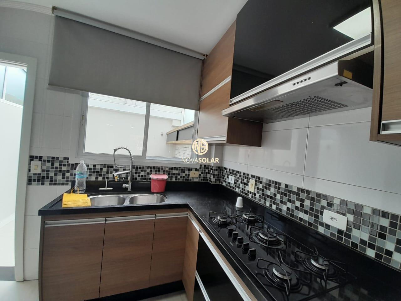 Casa em condomínio para aluguel no Campo Grande: 