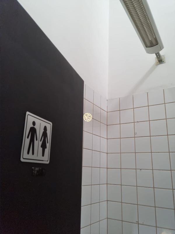 Casa comercial para aluguel no Jardim Caravelas: 