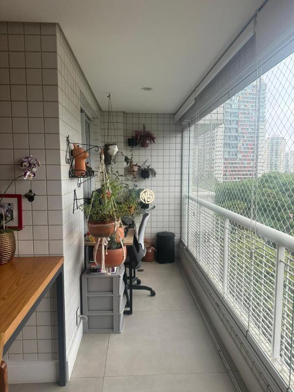 Apartamento à venda no Cidade Monções: 
