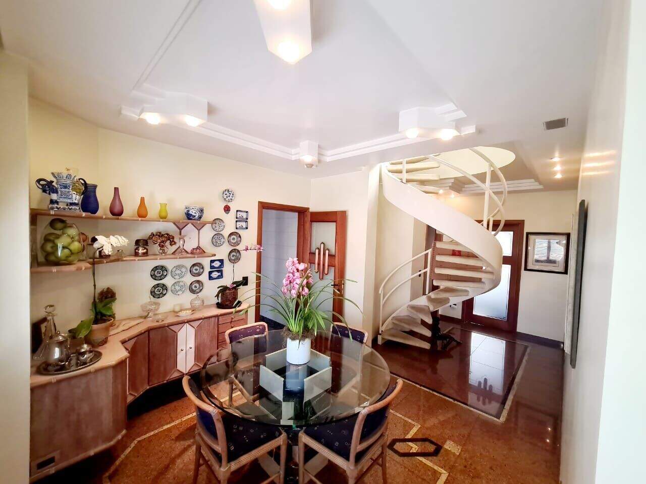 Apartamento à venda no Moema: 