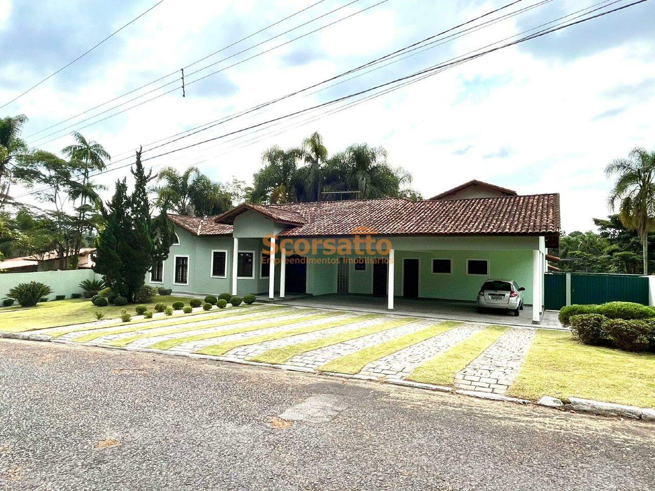 Casa de Condomínio à venda no Chácara da Lagoa: 