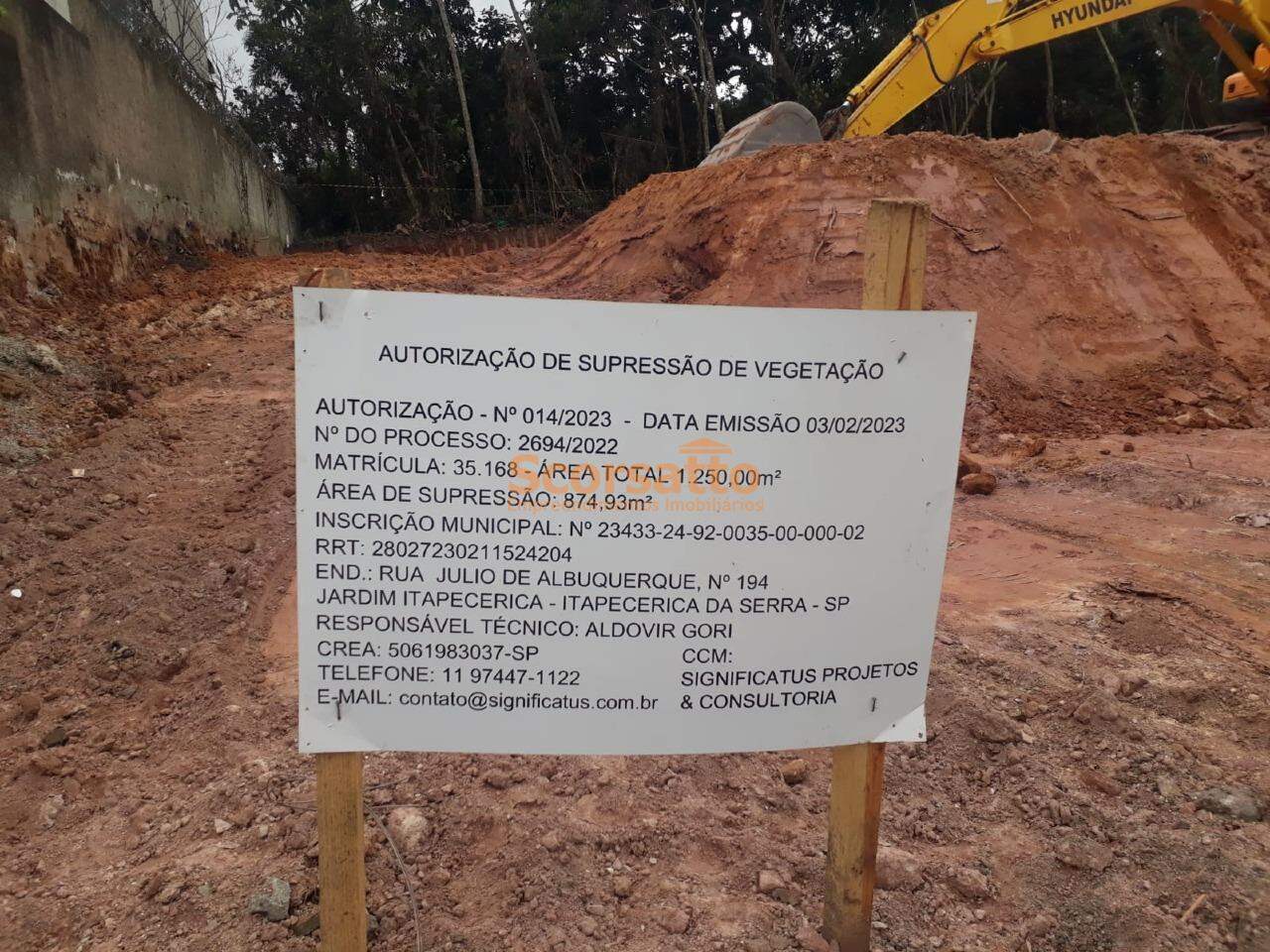 Terreno à venda no Embu Mirim: 