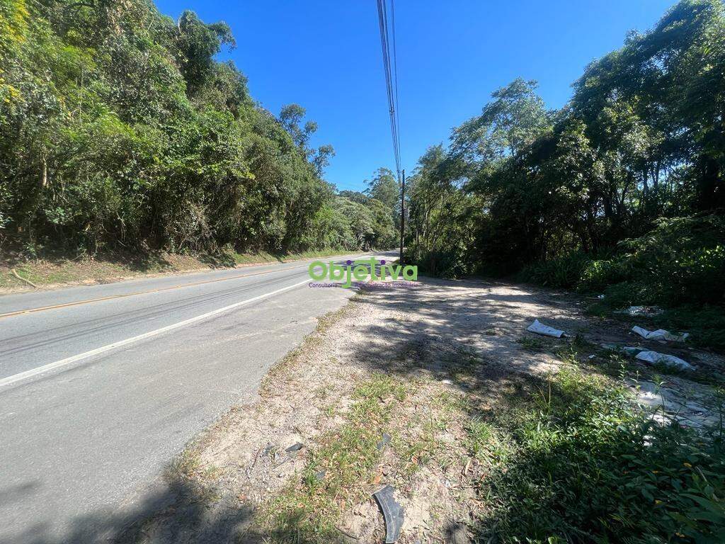 Área à venda no Mombaça: 