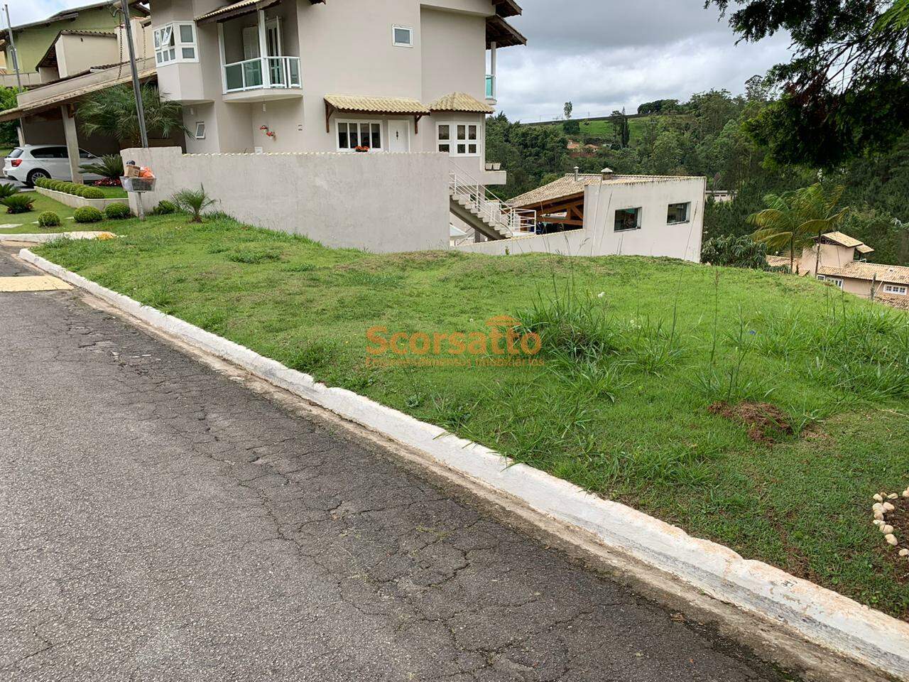 Terreno de Condomínio à venda no Parque Delfim Verde: 