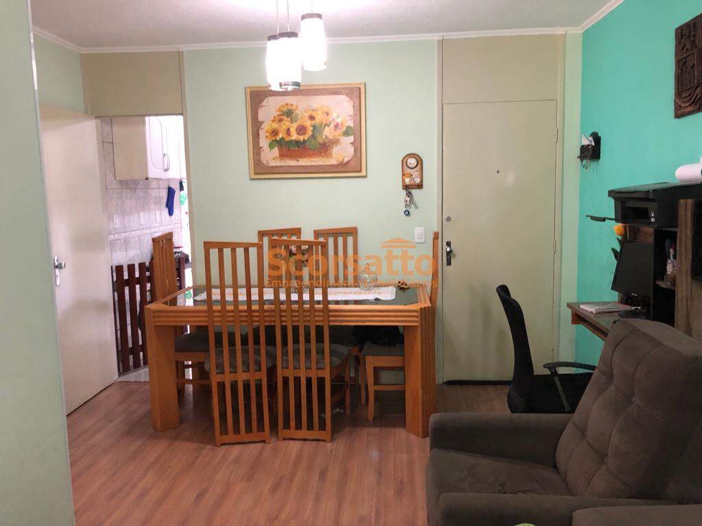 Apartamento à venda no Jardim Soraia: 