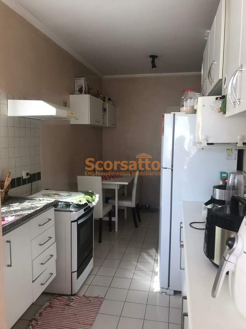 Apartamento à venda no Jardim Tereza Maria: 