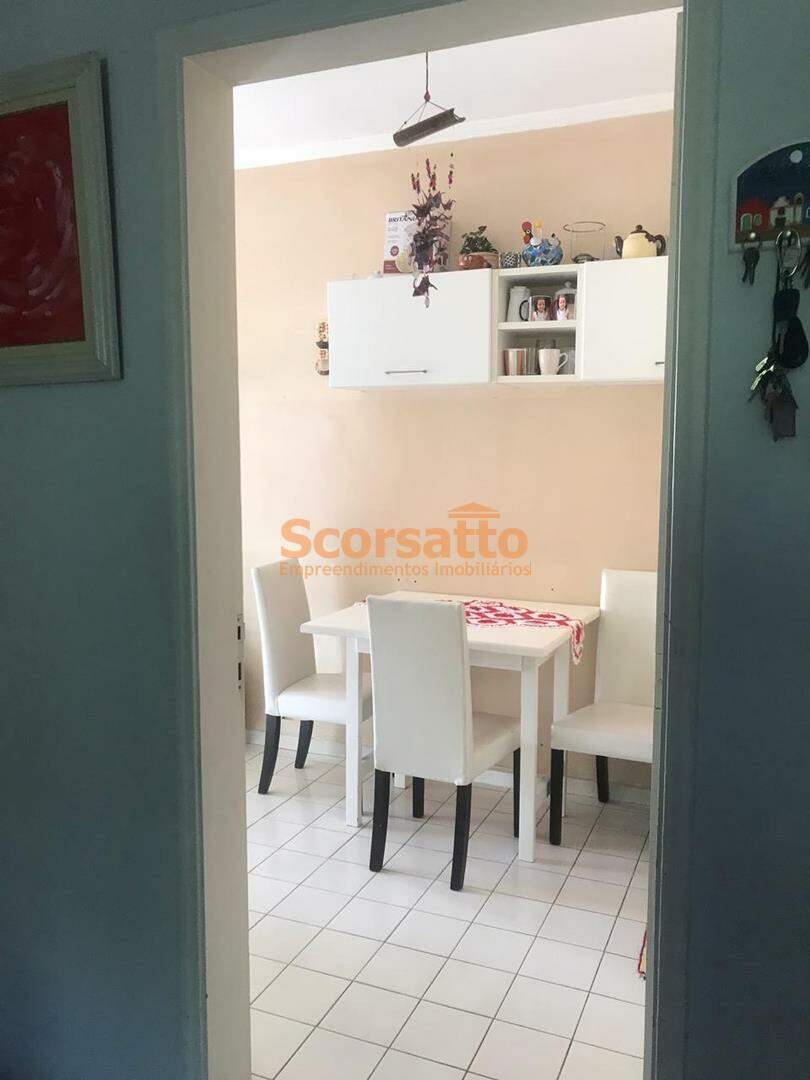 Apartamento à venda no Jardim Tereza Maria: 