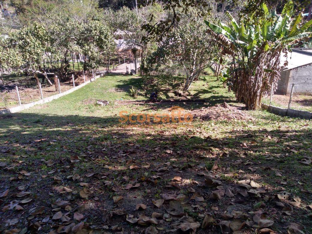 Terreno à venda no Parque Yara Cecy: 