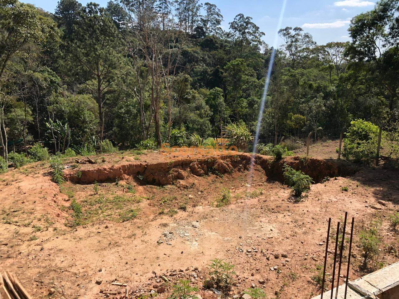 Terreno à venda no Palmeiras: 