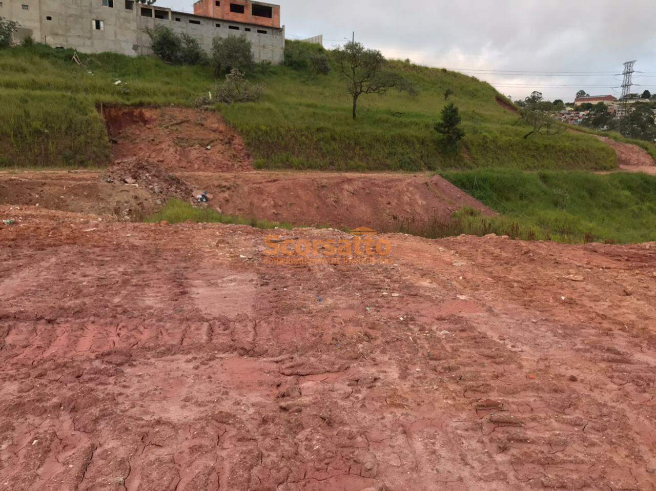 Terreno à venda no Embu Mirim: 