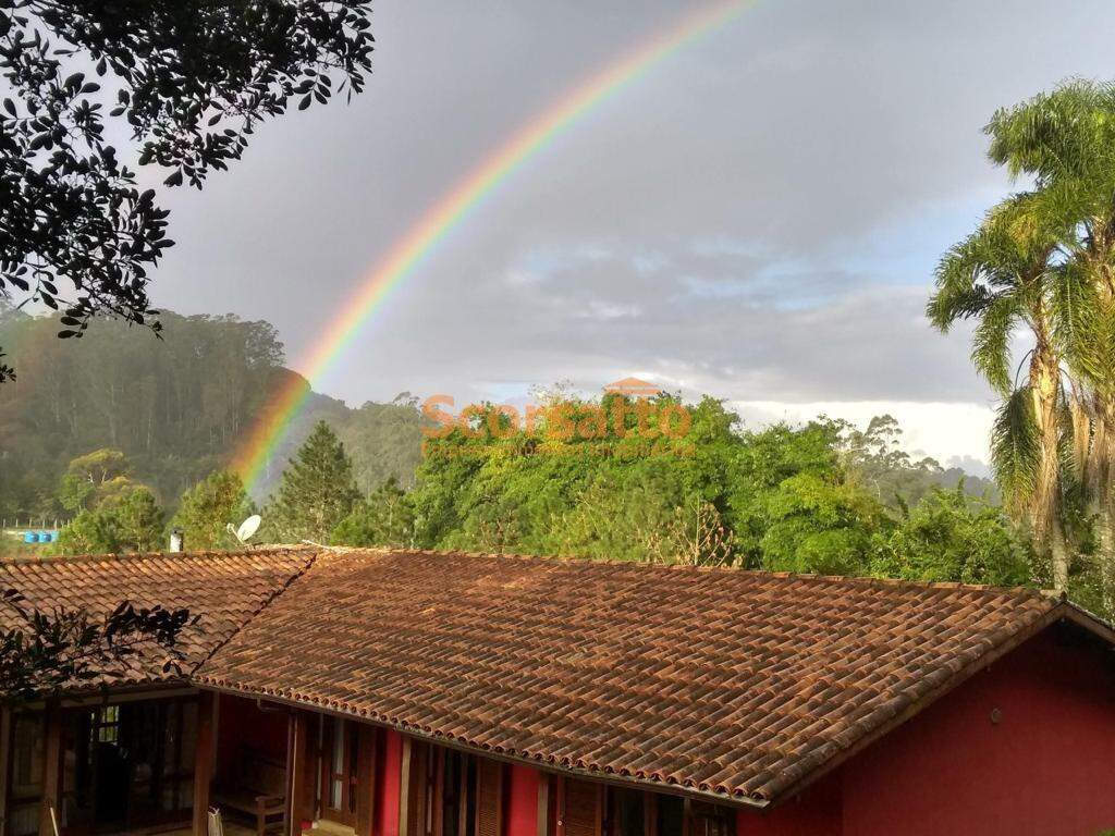 Casa de Condomínio à venda no Jardim Itatiaia: 