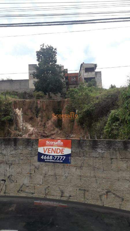 Terreno à venda no Parque Paraíso: 