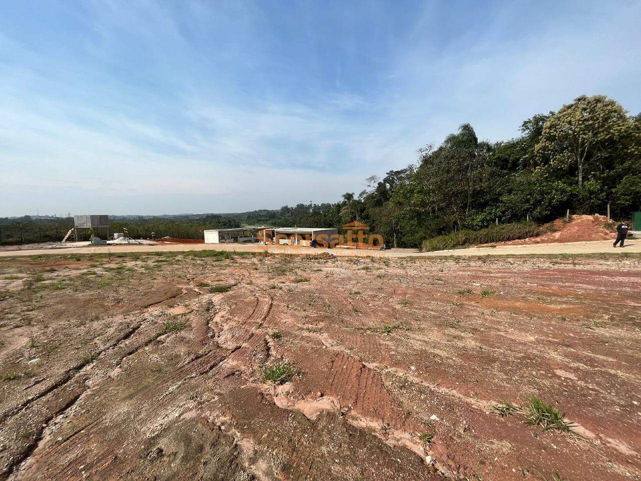 Terreno de Condomínio à venda no Riviera Verde: 