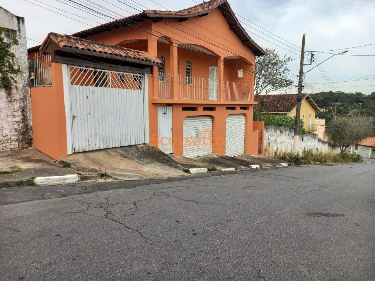 Casa à venda no Jardim Marilú: 