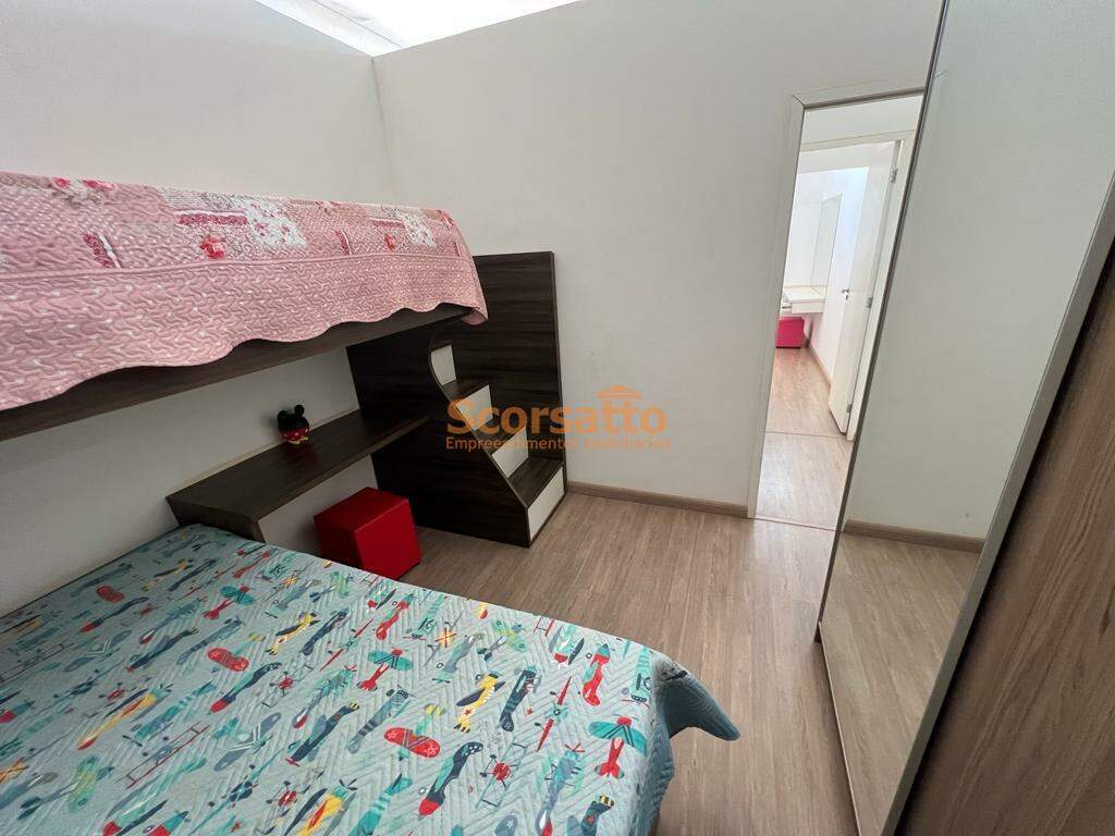 Apartamento à venda no Colinas de Cotia: 