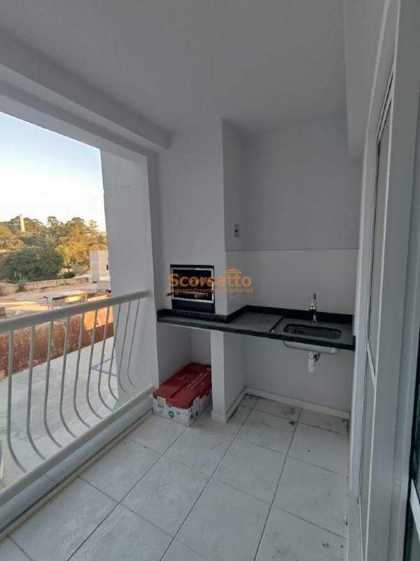 Apartamento para aluguel no Parque Esplanada: 