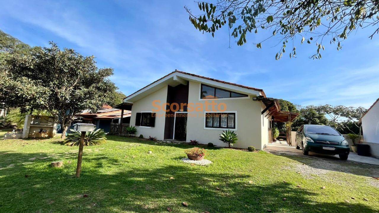 Casa de Condomínio à venda no Fazenda da Ilha: 