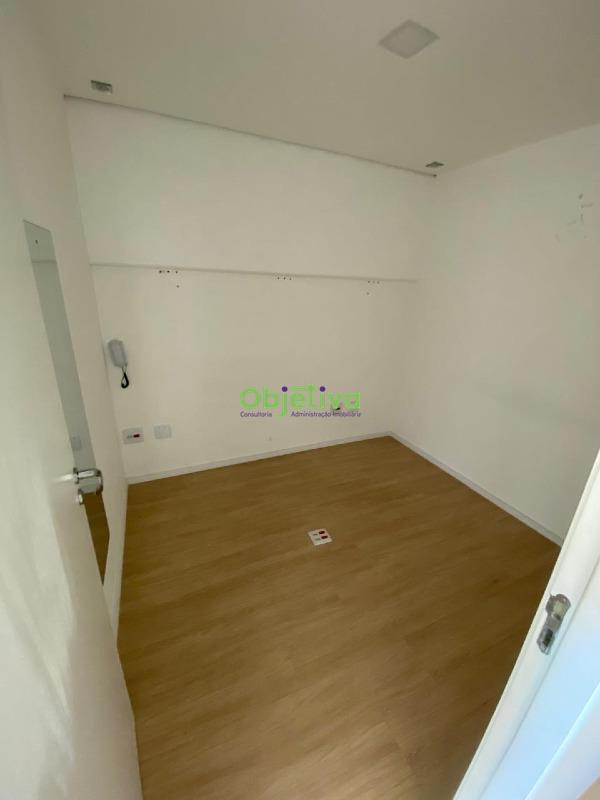 Sala para aluguel no Centro: 