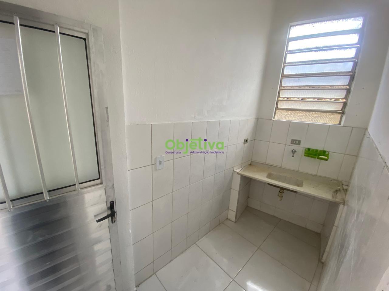 Kitnet para aluguel no Embu Mirim: 