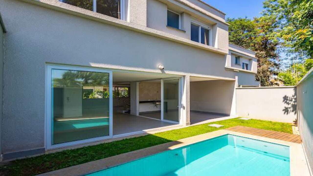 Casa em Condomínio à venda no Jardim dos Estados: 
