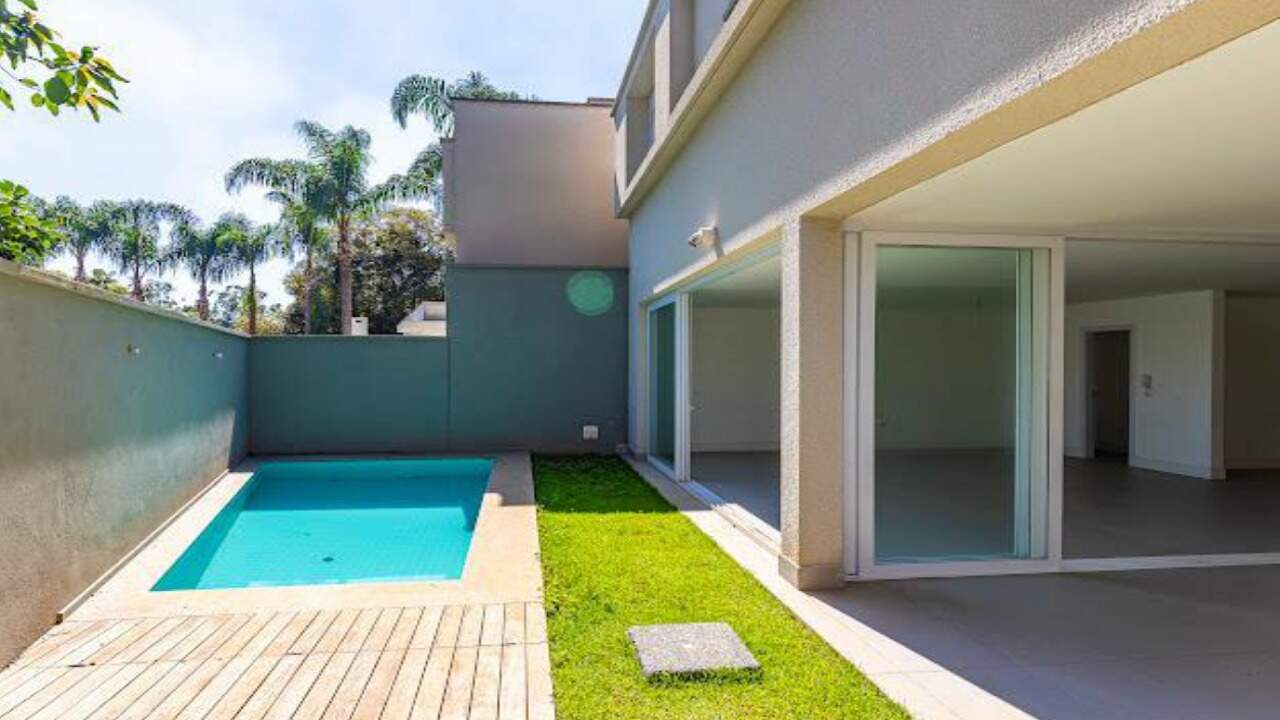 Casa em Condomínio à venda no Jardim dos Estados: 