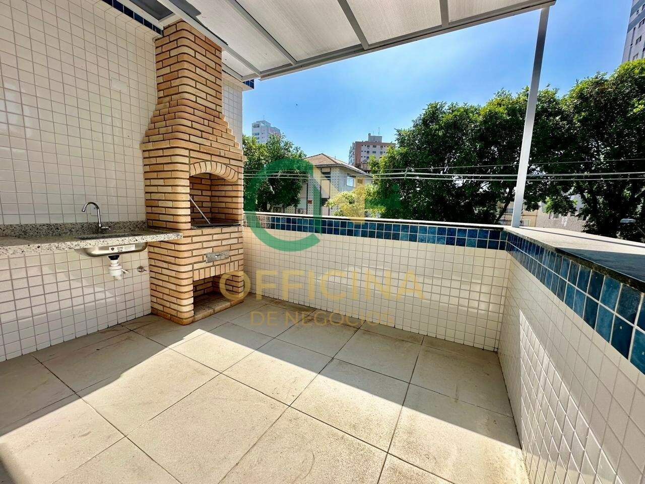 CASA à venda no PONTA DA PRAIA: Foto 01