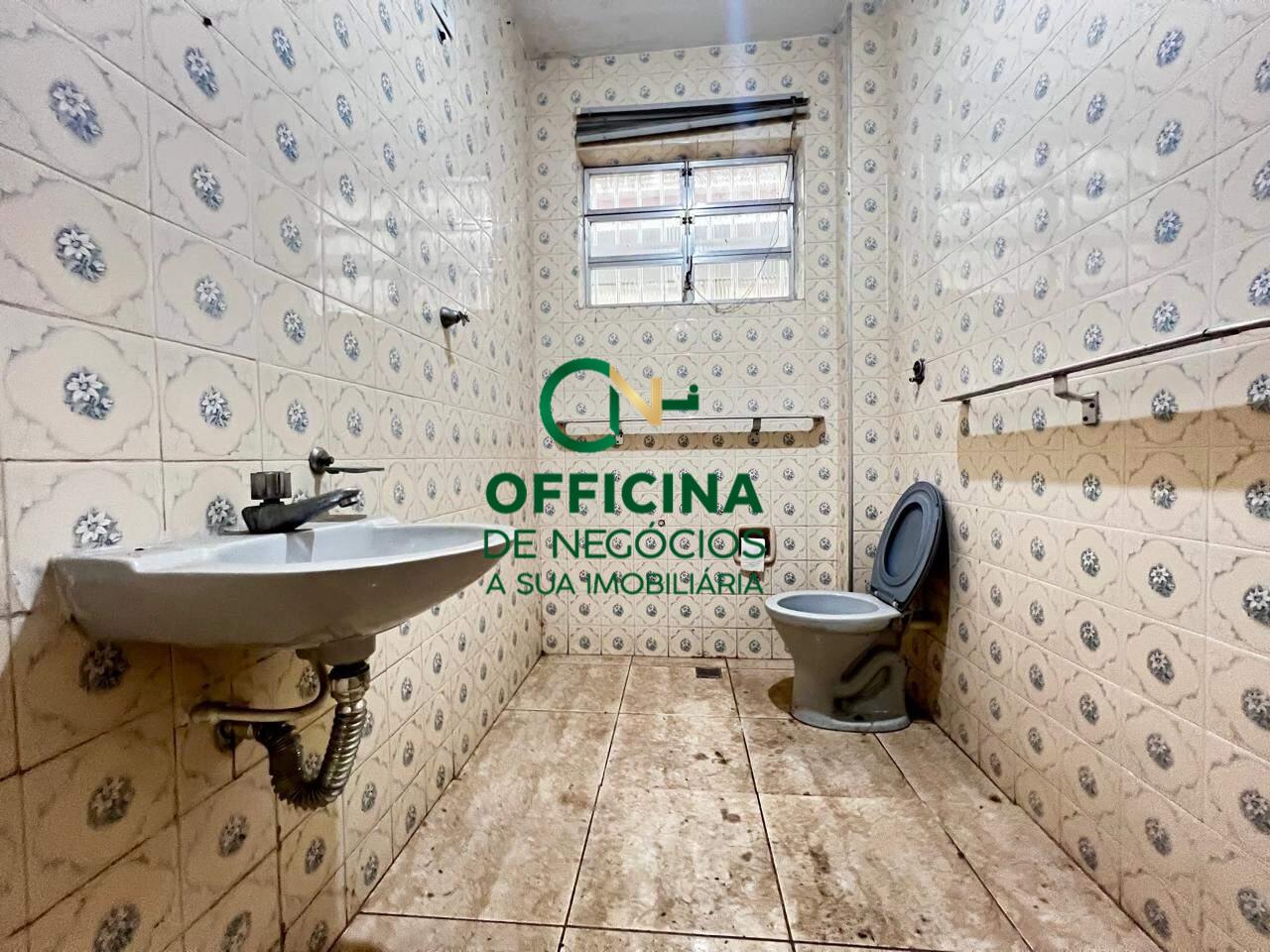 SOBRADO à venda no JARDIM CASQUEIRO: Foto 01