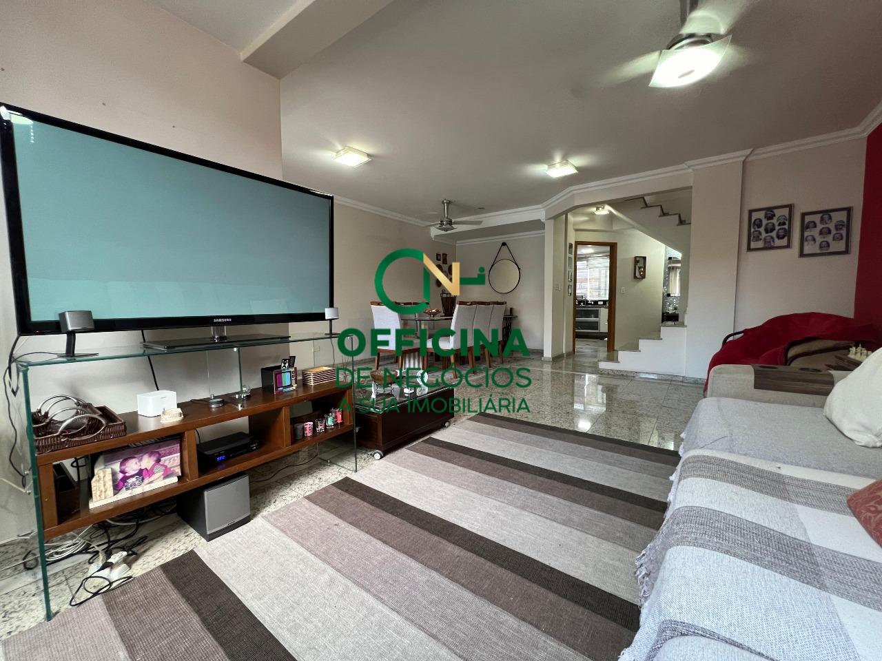 APARTAMENTO DUPLEX à venda no EMBARÉ: 