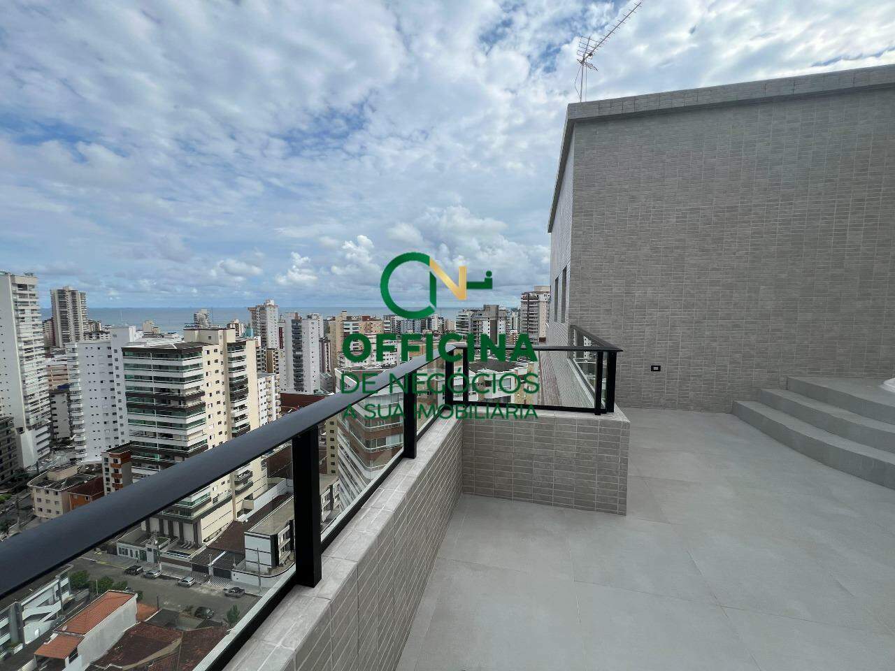 APARTAMENTO DUPLEX à venda no GUILHERMINA: 