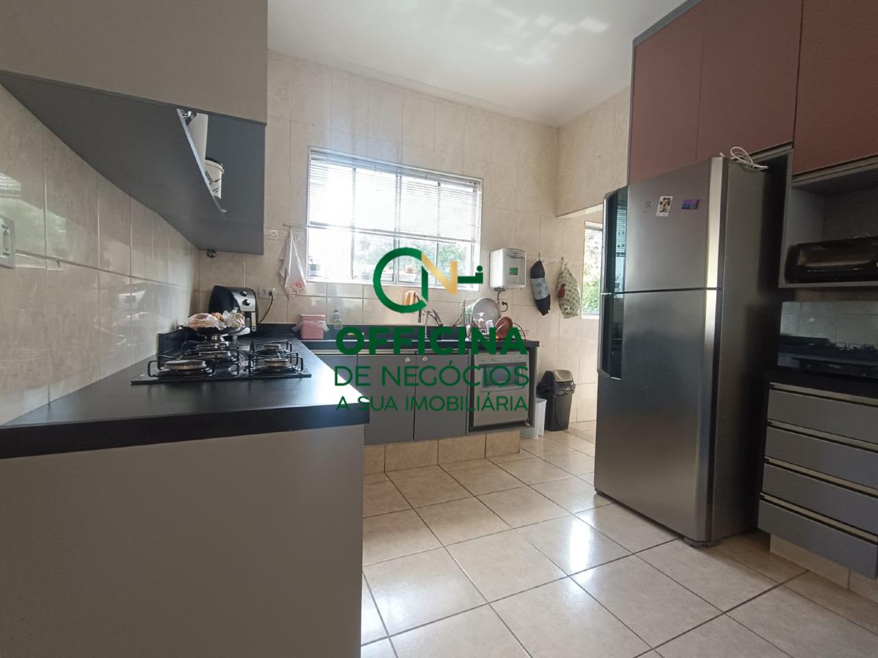 CASA SOBREPOSTA à venda no GONZAGA: 