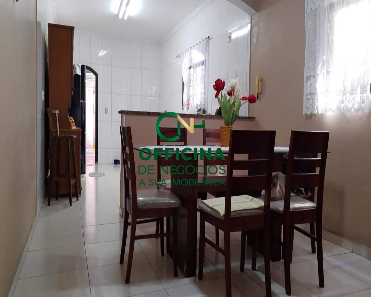 CASA à venda no JARDIM CASQUEIRO: Foto 05