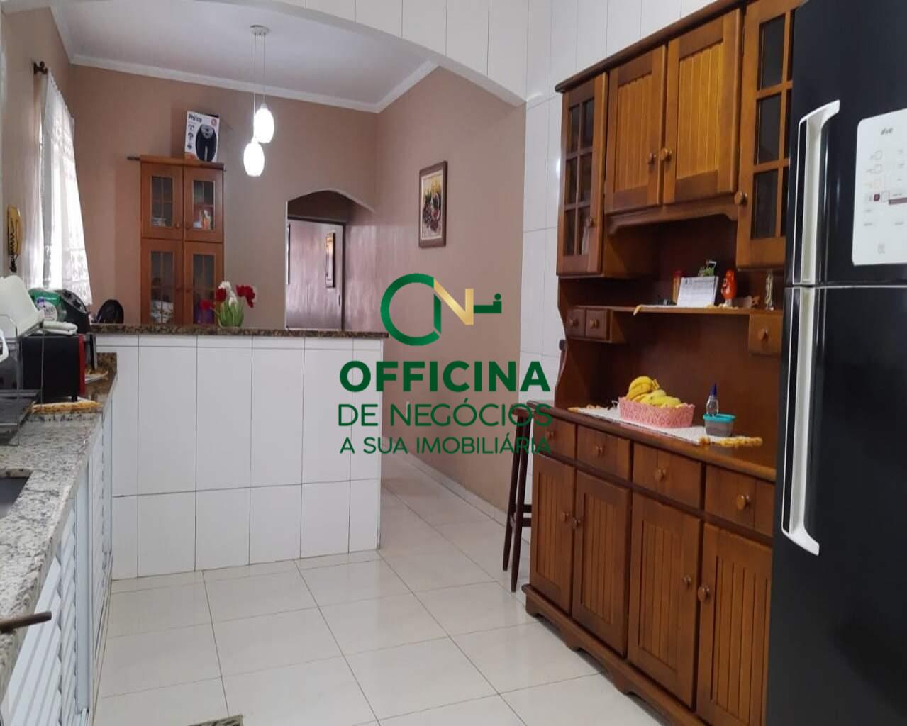 CASA à venda no JARDIM CASQUEIRO: Foto 08